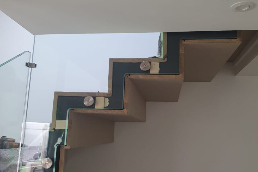 Treppengeländer aus Glas Fachbetrieb